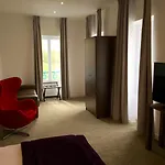 L'esturgeon 4*