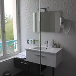 Hotel L'Esturgeon 4*