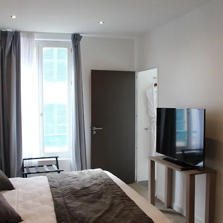 Hotel L'esturgeon Poissy