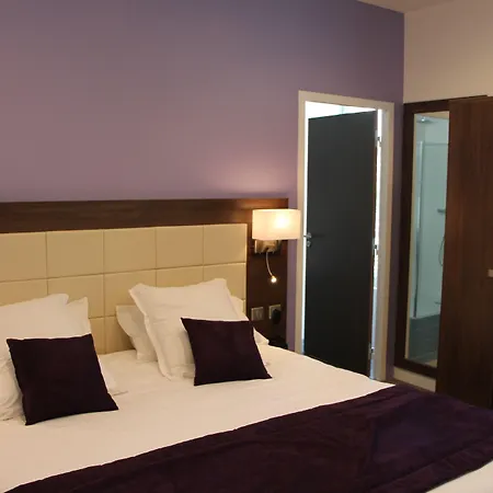 Hotel L'Esturgeon Hotel 4*