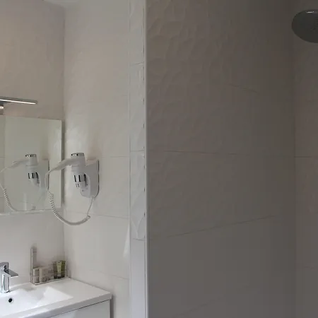 Hotel L'Esturgeon Hotel 4*