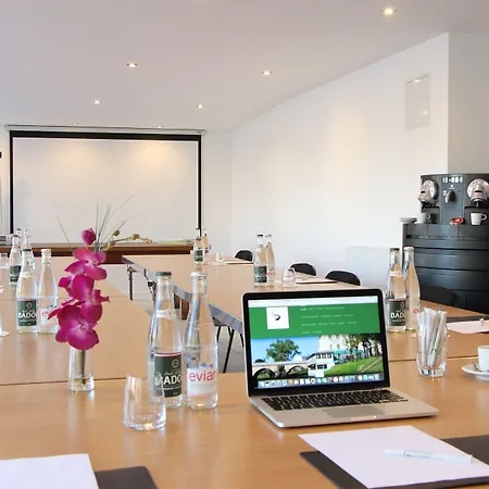 Hotel L'Esturgeon 4*