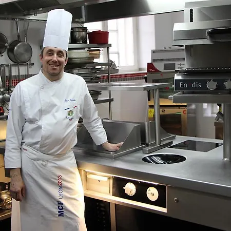 Hotel L'Esturgeon Hotel