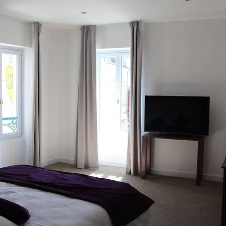 Hotel L'esturgeon 4*